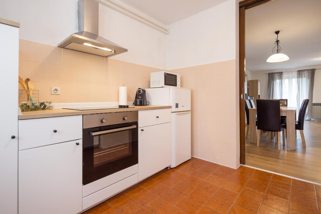 Holiday House Casa Maria Ровинь Экстерьер фото