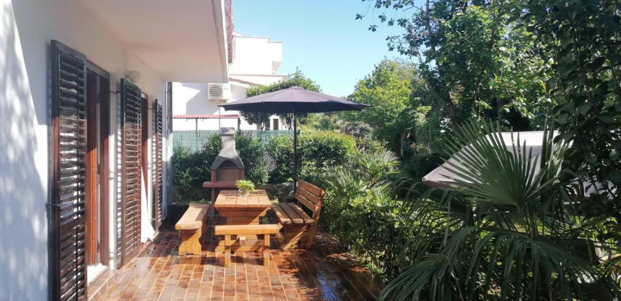 Holiday House Casa Maria Ровинь Экстерьер фото