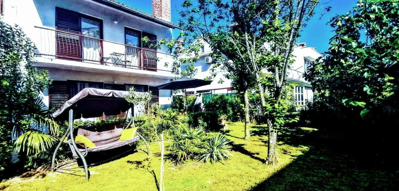 Holiday House Casa Maria Ровинь Экстерьер фото